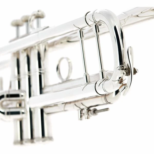Bach ML190S43 Bb- Trumpet Silver 10 Bach ML190S43 Bb- Trumpet Silver - Image 8